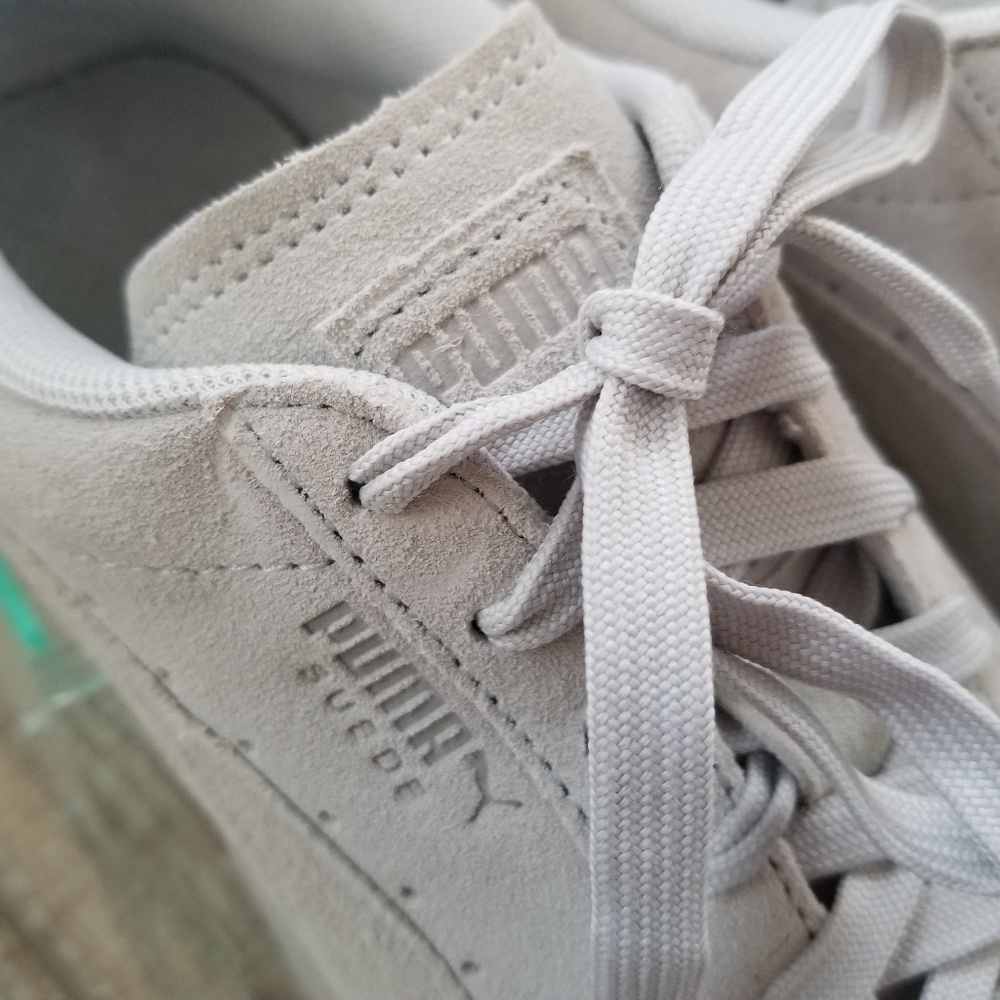 NEW! PUMA Grey Suede Jelly Woman's Sneakers - Picture 7 of 8